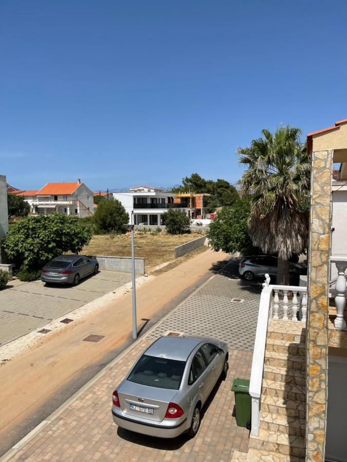 Apartments Villa Engeli Vir Exterior photo