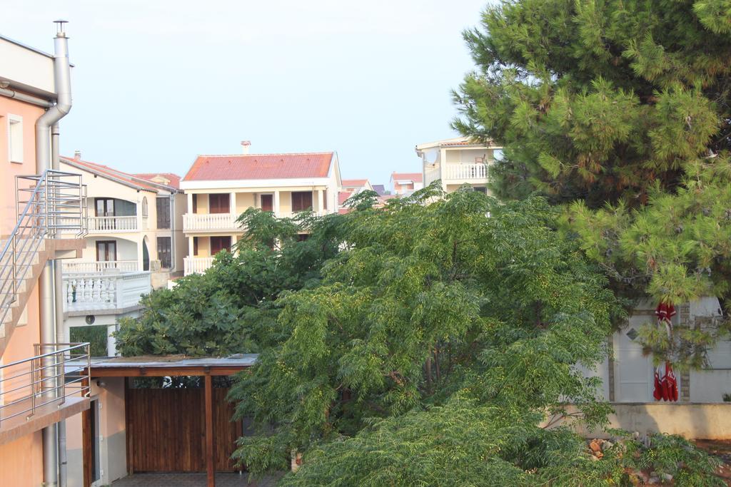 Apartments Villa Engeli Vir Exterior photo