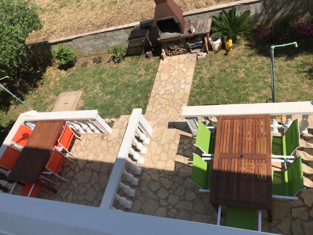 Apartments Villa Engeli Vir Exterior photo
